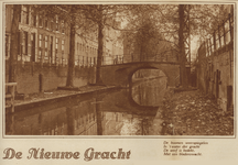 872821 Gezicht over de Nieuwegracht met de werven te Utrecht, ter hoogte van de Magdalenabrug.